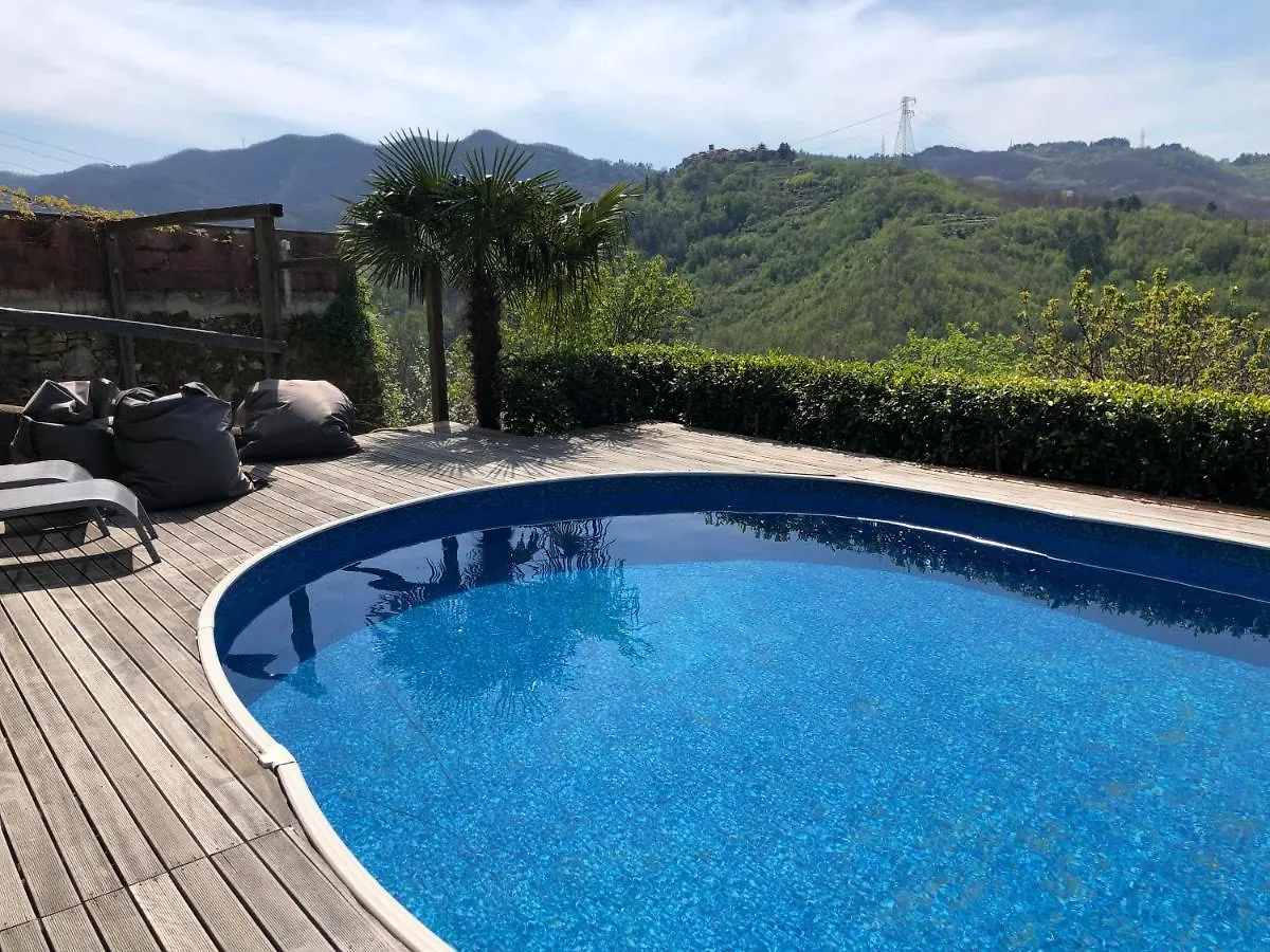 Fosdinovo 5-Bed Villa- A Tranquil Retreat Villa